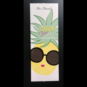 Too Faced 🍍Limited Edition hand mirror - NIB